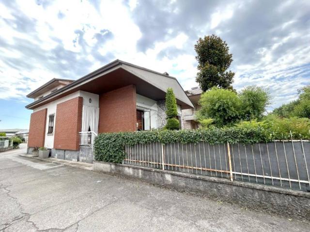 Villa Indipendente in vendita a Carpenedolo, Lombardia
