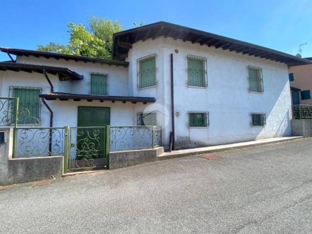 Villa Indipendente in vendita a Carpenedolo, Lombardia