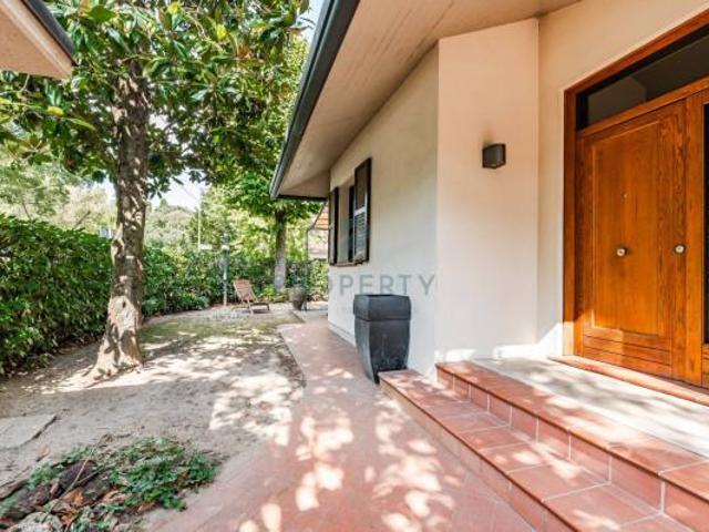 Villa Indipendente in vendita a Unione delle Terre d'Argine, Carpi
