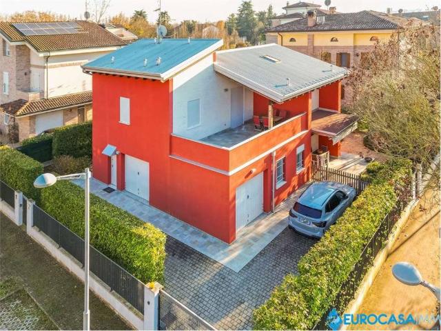 Villa Indipendente in vendita a Unione delle Terre d'Argine, Carpi