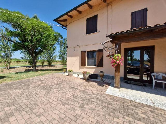 Villa Indipendente in vendita a Unione delle Terre d'Argine, Carpi