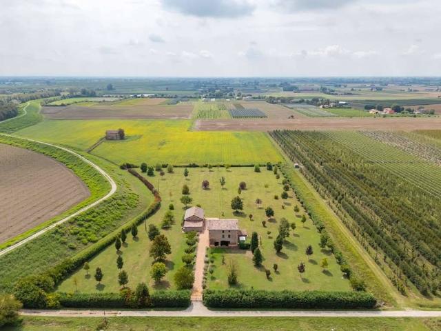 Villa Indipendente in vendita a Unione delle Terre d'Argine, Carpi