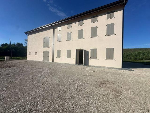 Villa Indipendente in vendita a Unione delle Terre d'Argine, Carpi