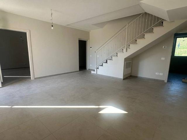 Villa Indipendente in vendita a Unione delle Terre d'Argine, Carpi