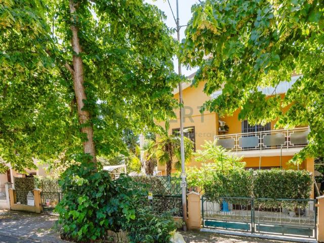 Villa Indipendente in vendita a Unione delle Terre d'Argine, Carpi