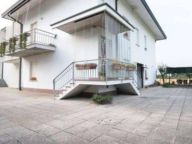 Villa Indipendente in vendita a Unione delle Terre d'Argine, Carpi