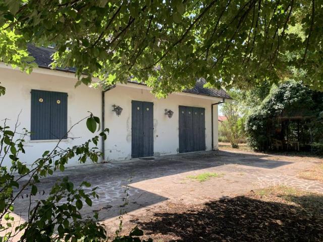 Villa Indipendente in vendita a Carpi, Modena