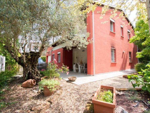 Villa Indipendente in vendita a Unione delle Terre d'Argine, Carpi