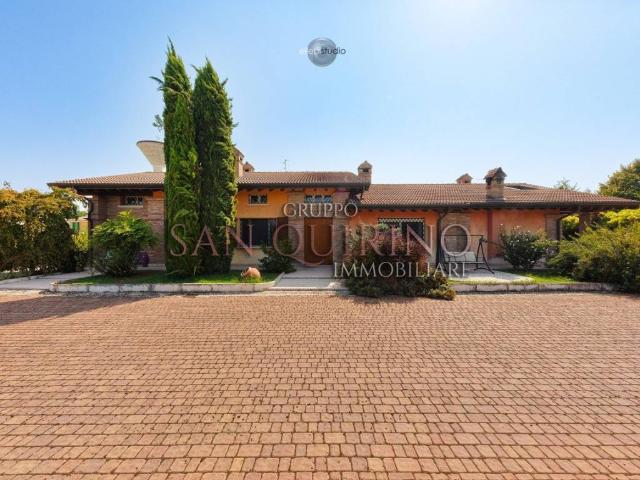Villa Indipendente in vendita a Unione delle Terre d'Argine, Carpi