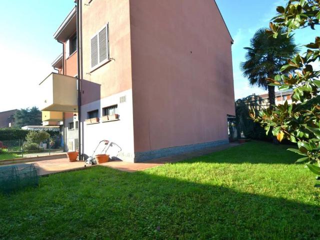 Villa Indipendente in vendita a Carpiano, Lombardia