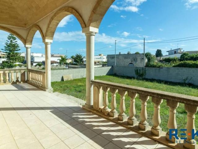 Villa Indipendente in vendita a Puglia, Lecce