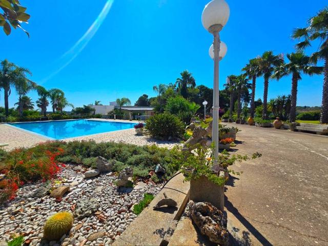 Villa Indipendente in vendita a Puglia, Lecce