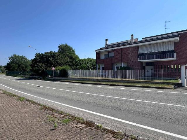 Villa Indipendente in vendita a Piemonte, Novara