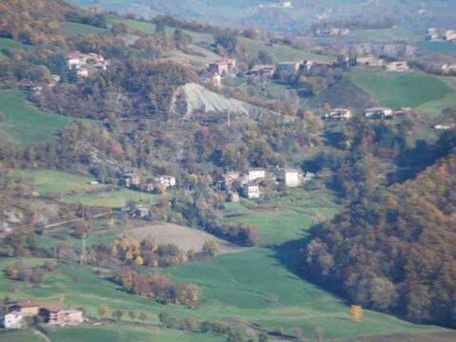 Villa Indipendente in vendita a Appennino Reggiano, Re