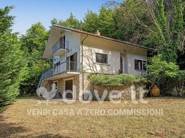 Villa Indipendente in vendita a Carpineto Della Nora, Abruzzo