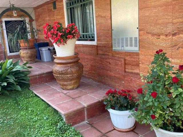 Villa Indipendente in vendita a Bonascola, Carrara
