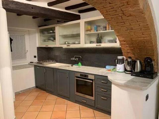 Villa Indipendente in vendita a Fabbrica, Carrara