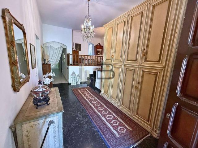 Villa Indipendente in vendita a Carrara, Toscana