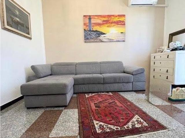 Villa Indipendente in vendita a Battilana, Luni