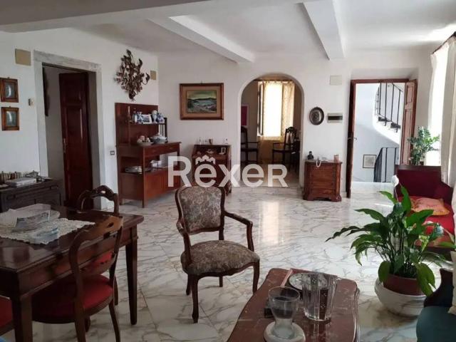 Villa Indipendente in vendita a Carrara, Toscana