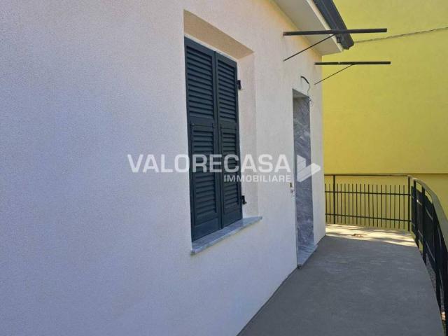 Villa Indipendente in vendita a Gatto Rosso, Carrara