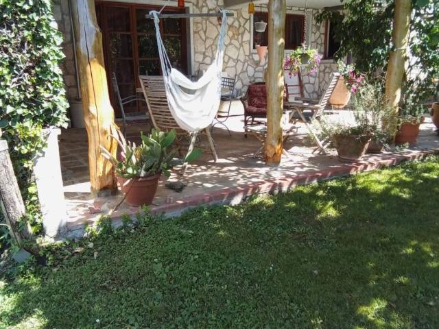 Villa Indipendente in vendita a Carrara, Toscana