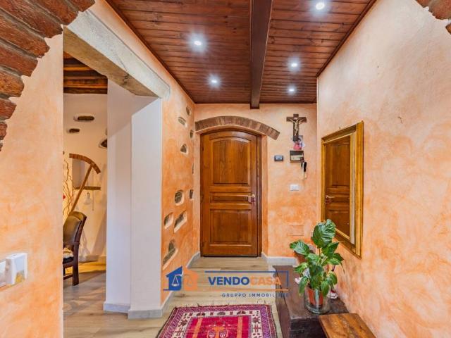 Villa Indipendente in vendita a Bedizzano, Carrara