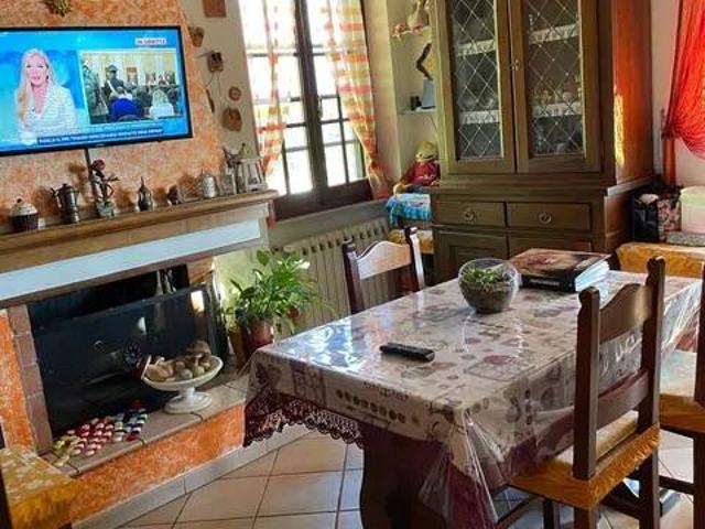 Villa Indipendente in vendita a Carrara, Toscana