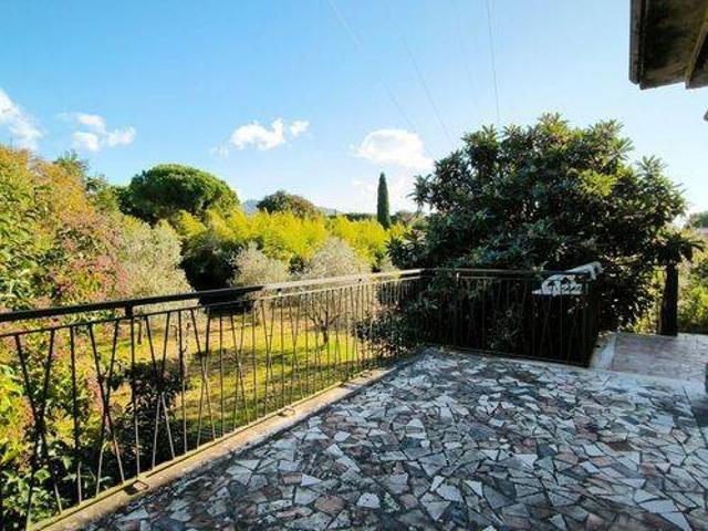 Villa Indipendente in vendita a Perticata, Carrara