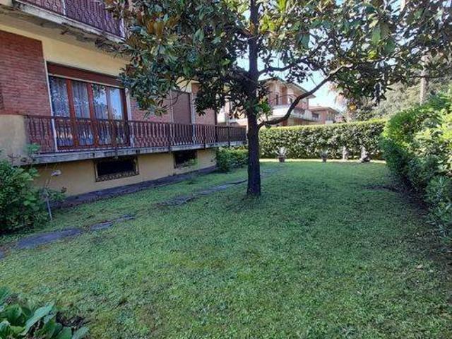 Villa Indipendente in vendita a Sant'Antonio, Carrara