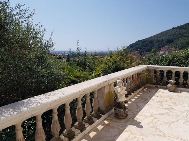 Villa Indipendente in vendita a Gildona, Carrara