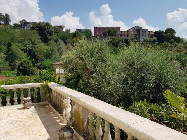Villa Indipendente in vendita a Gildona, Carrara