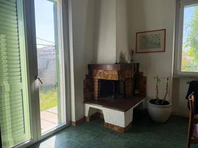 Villa Indipendente in vendita a Marina di Carrara, Carrara