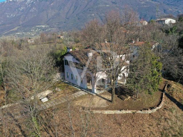 Villa Indipendente in vendita a Carrè, Veneto