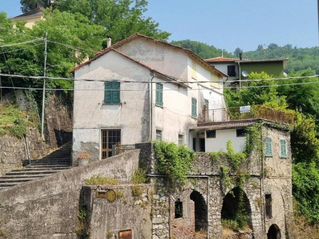 Villa Indipendente in vendita a Carrodano, Liguria