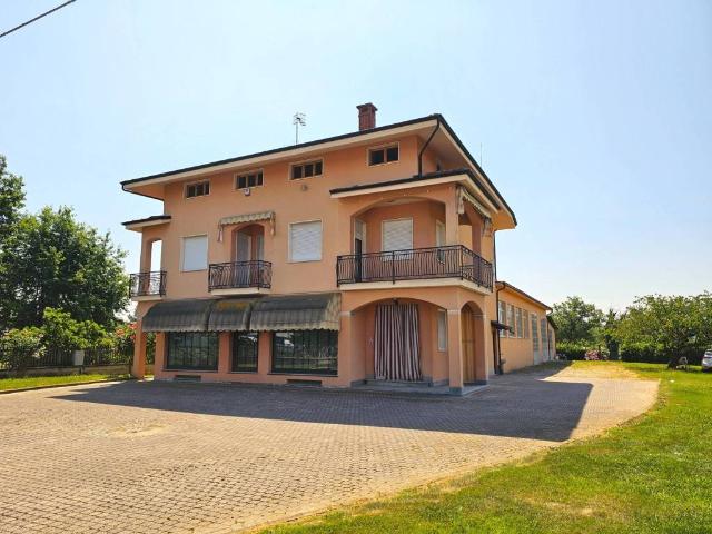 Villa Indipendente in vendita a Piemonte, Cuneo