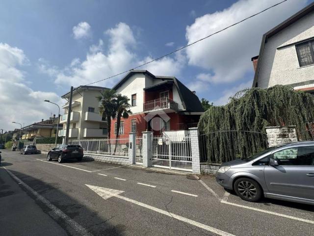 Villa Indipendente in vendita a Valera di Sopra, Carugate
