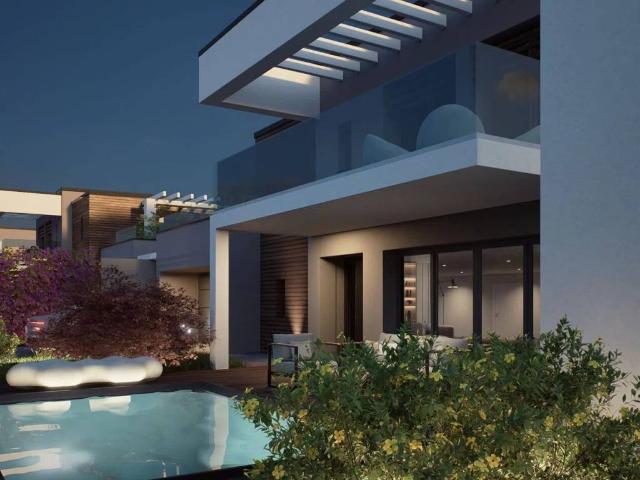 Villa Indipendente in vendita a Carugo, Lombardia