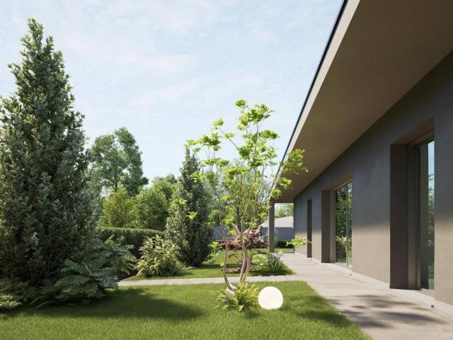 Villa Indipendente in vendita a Carugo, Lombardia