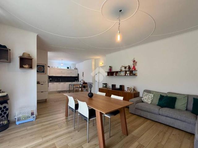 Villa Indipendente in vendita a Carvico, Lombardia