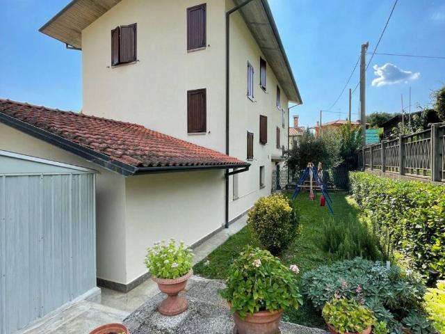Villa Indipendente in vendita a Carvico, Lombardia