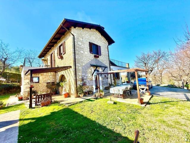 Villa Indipendente in vendita a Casacanditella, Abruzzo