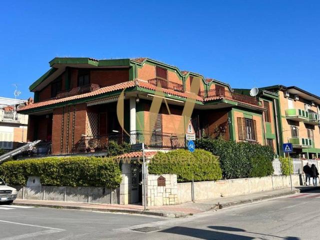 Villa Indipendente in vendita a Casagiove, Campania