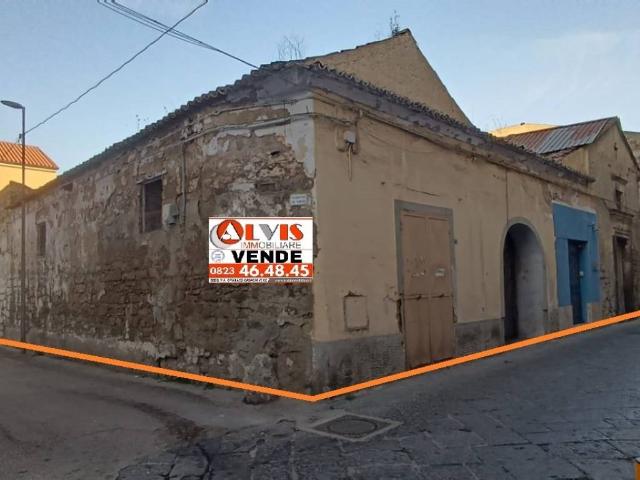 Villa Indipendente in vendita a Casagiove, Campania