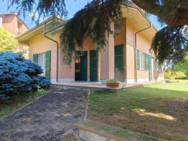 Villa Indipendente in vendita a Alessandria