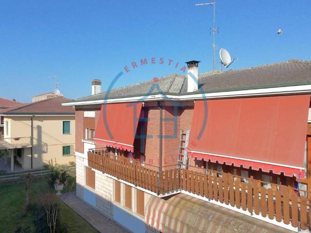 Villa Indipendente in vendita a Casale Di Scodosia, Veneto