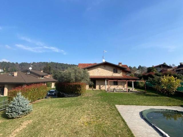 Villa Indipendente in vendita a Casale Litta, Lombardia