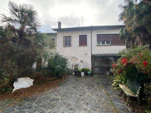 Villa Indipendente in vendita a Casale Litta, Lombardia