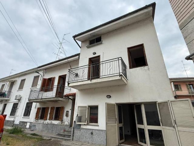 Villa Indipendente in vendita a Porta Milano, Piemonte
