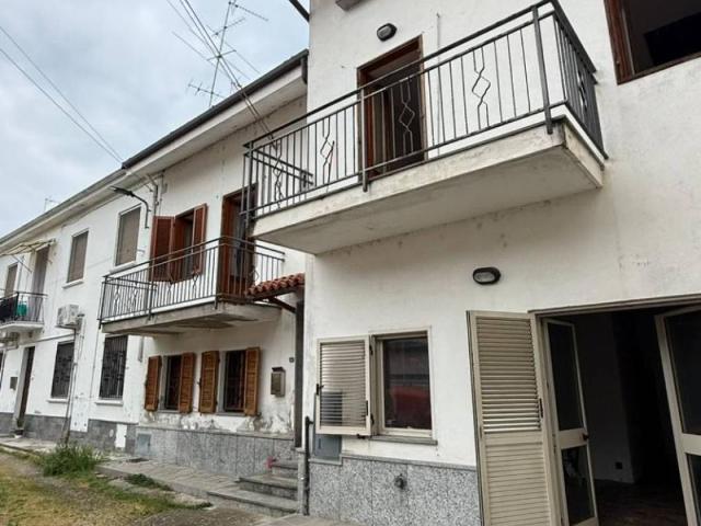 Villa Indipendente in vendita a Porta Milano, Piemonte